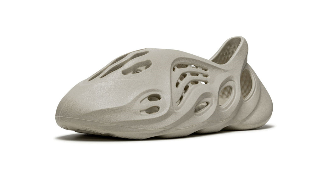 YEEZY FOAM RUNNER "Sand" FY4567