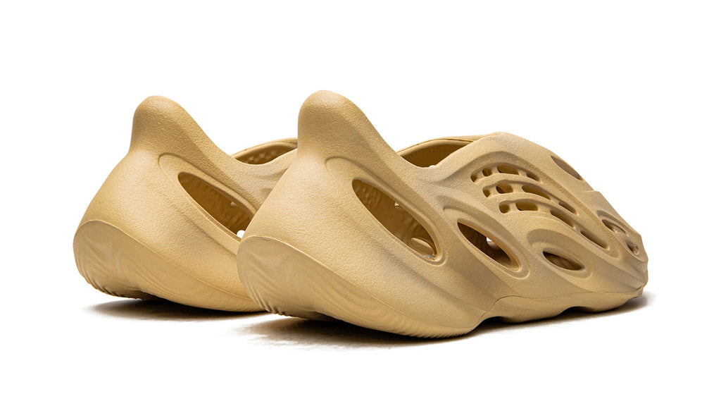 YEEZY FOAM RUNNER "Desert Sand" GV6843