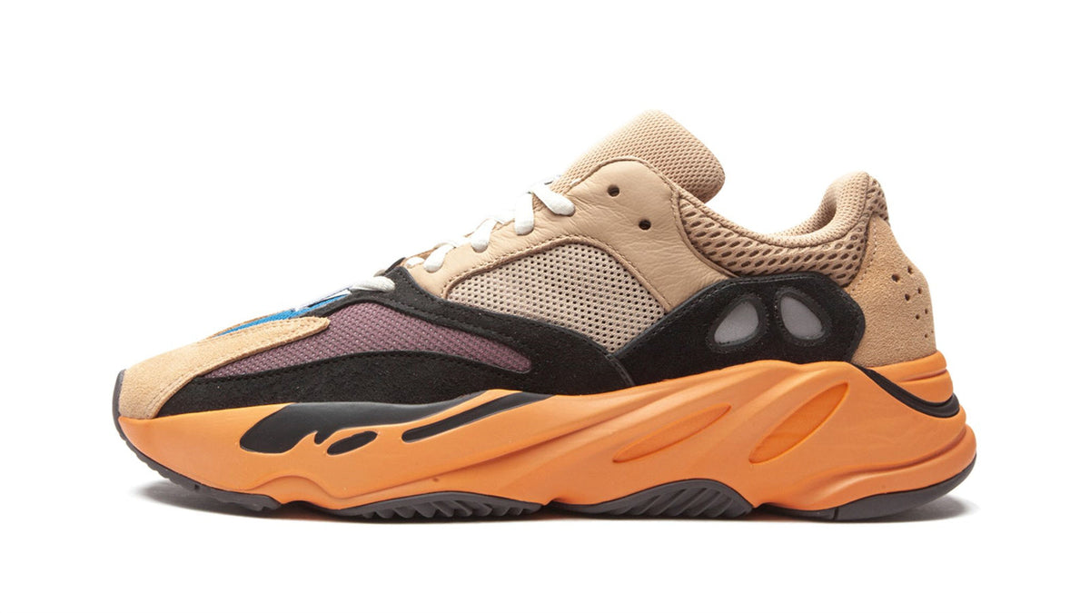YEEZY BOOST 700 "Enflame Amber" GW0297