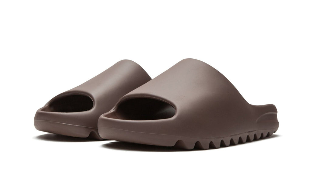YEEZY SLIDE "Soot 2021" GX6141