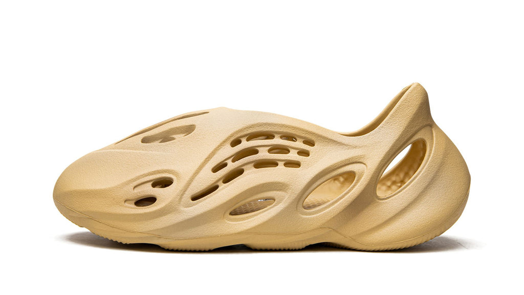 YEEZY FOAM RUNNER "Desert Sand" GV6843