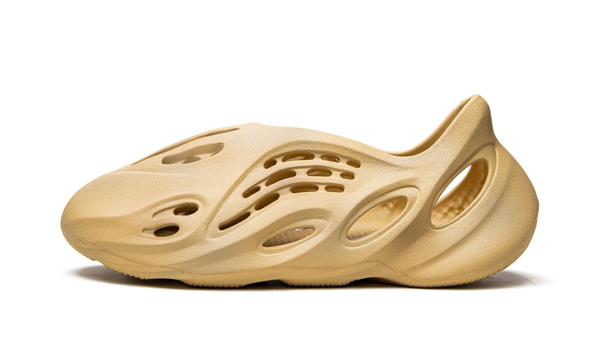YEEZY FOAM RUNNER "Desert Sand" GV6843