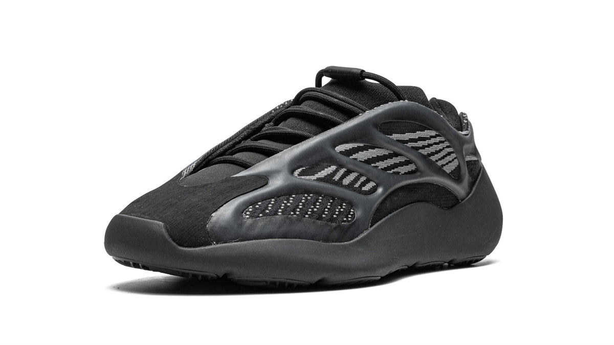 YEEZY 700 V3 "Dark Glow" GX6144