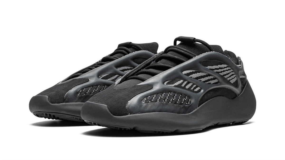 YEEZY 700 V3 "Dark Glow" GX6144