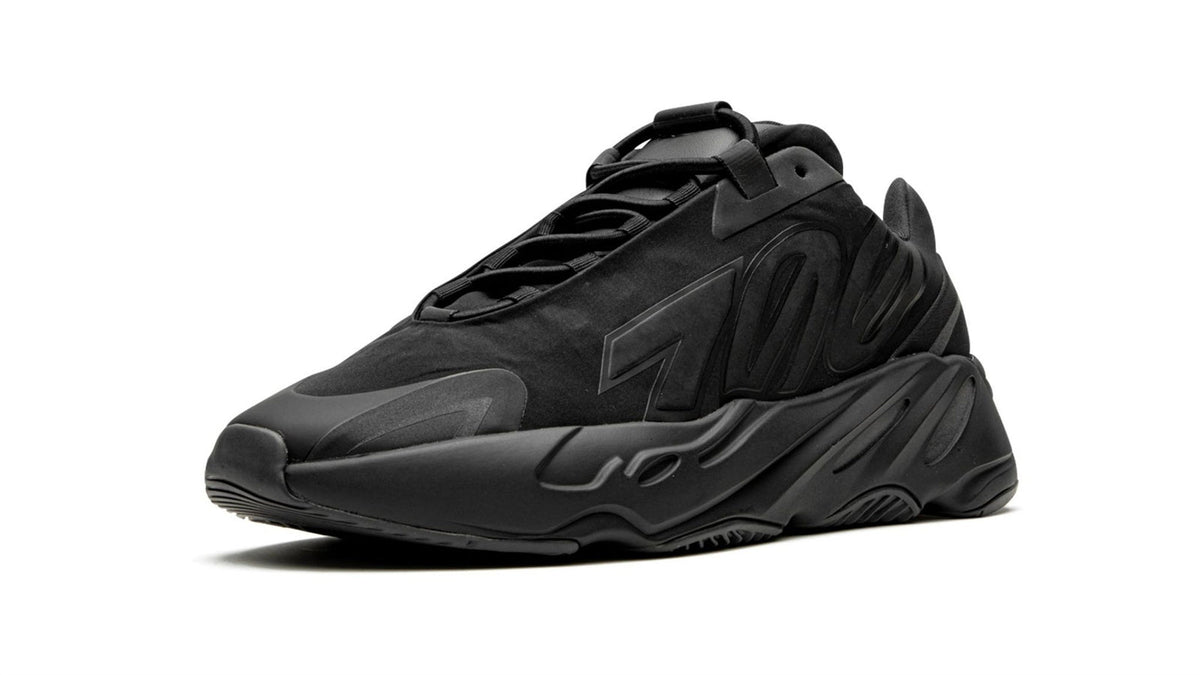 YEEZY BOOST 700 MNVN "Triple Black" FV4440