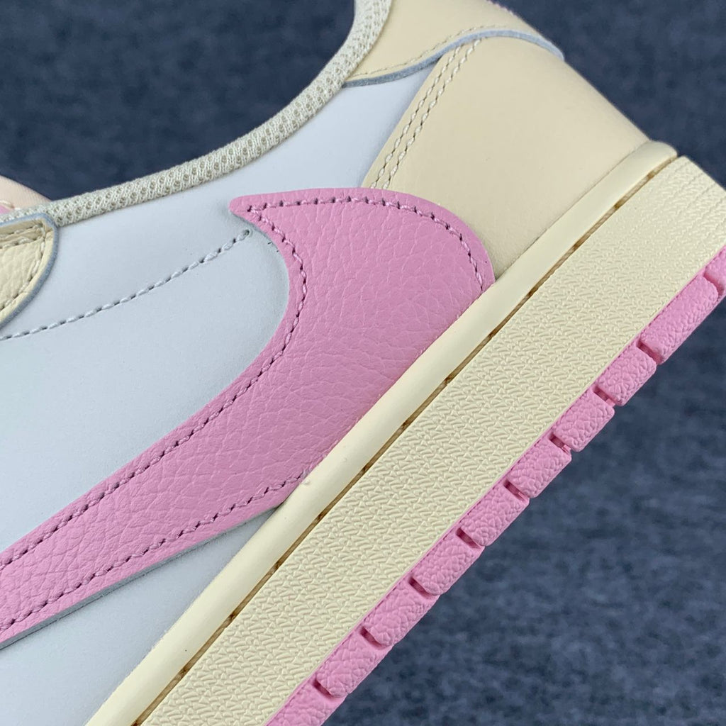 Travis Scott x Air Jordan 1 Low OG SP 'Muslin/Shy Pink'