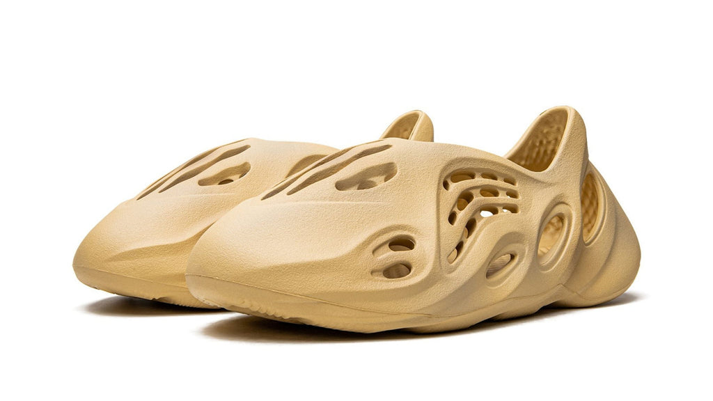 YEEZY FOAM RUNNER "Desert Sand" GV6843