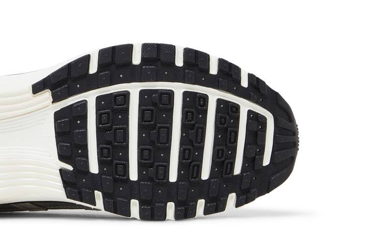 Nike P-6000 Metallic Silver CN0149-001