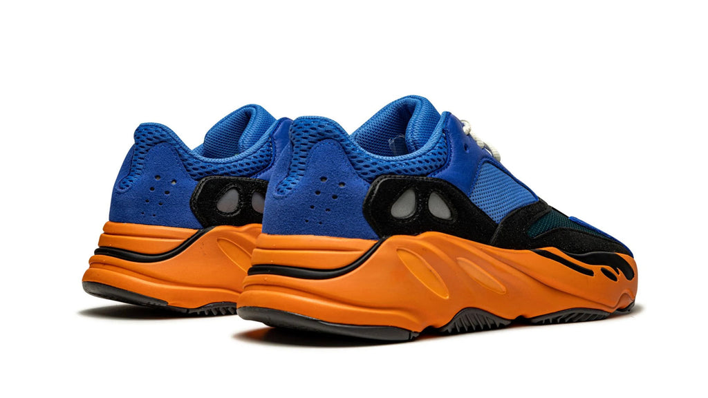 YEEZY BOOST 700 "Bright Blue" GZ0541