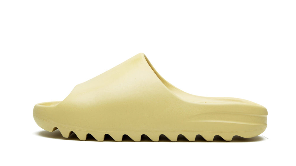 YEEZY SLIDE "Desert Sand" FW6344