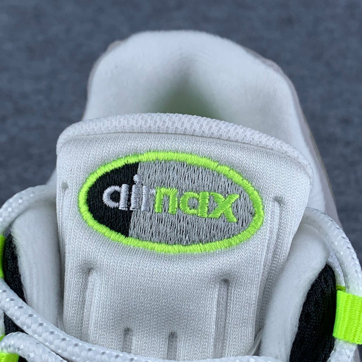 Nike Air Max 95 OG 'Neon' 2025