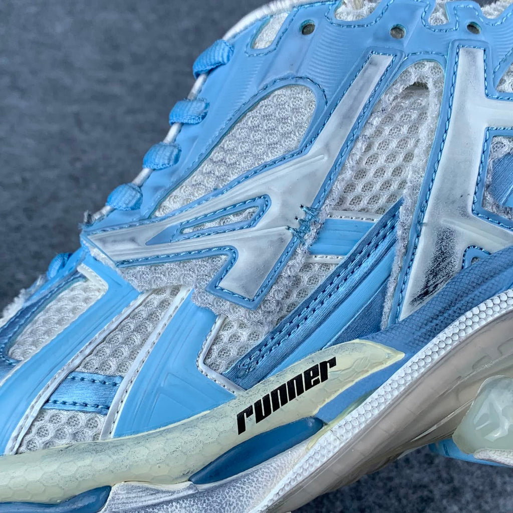 Balenciaga Wmns Runner Sneaker 'Light Blue'