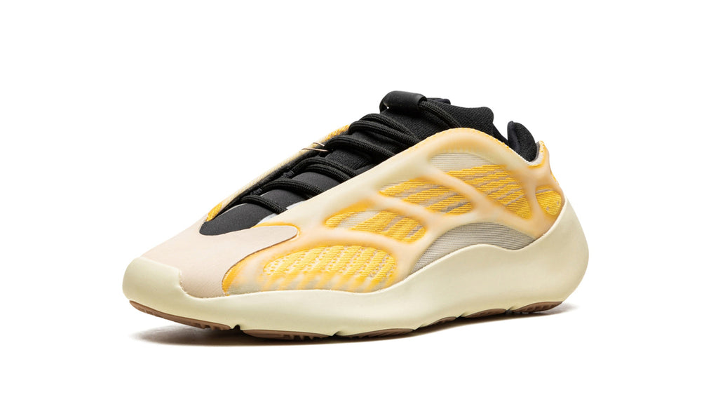 YEEZY 700 V3 "Safflower" G54853