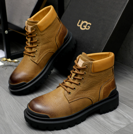 UGG Men's Leather Lace-Up Boot – Tan