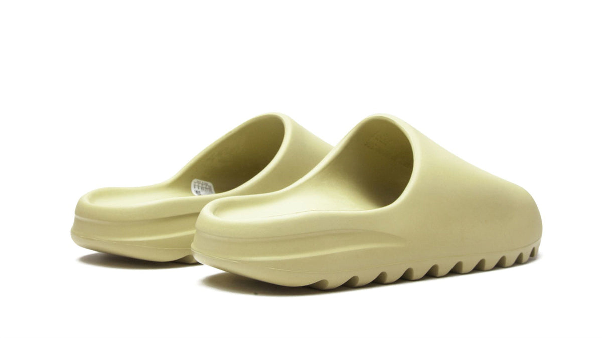 YEEZY SLIDE "Resin 2021" GZ5551