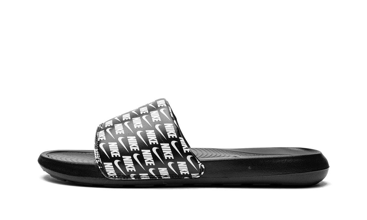 Victori One Slide Print "Repeat Logo - Black" 006 CN9678