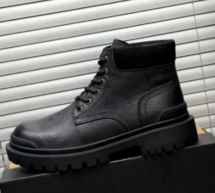 UGG Men's Leather Lace-Up Boot – Black