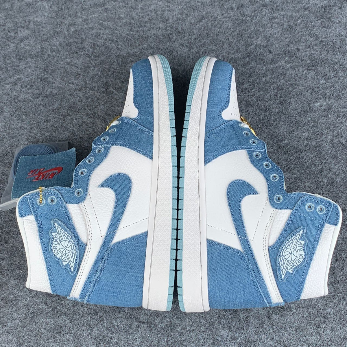 Wmns Air Jordan 1 Retro High OG 'Denim'