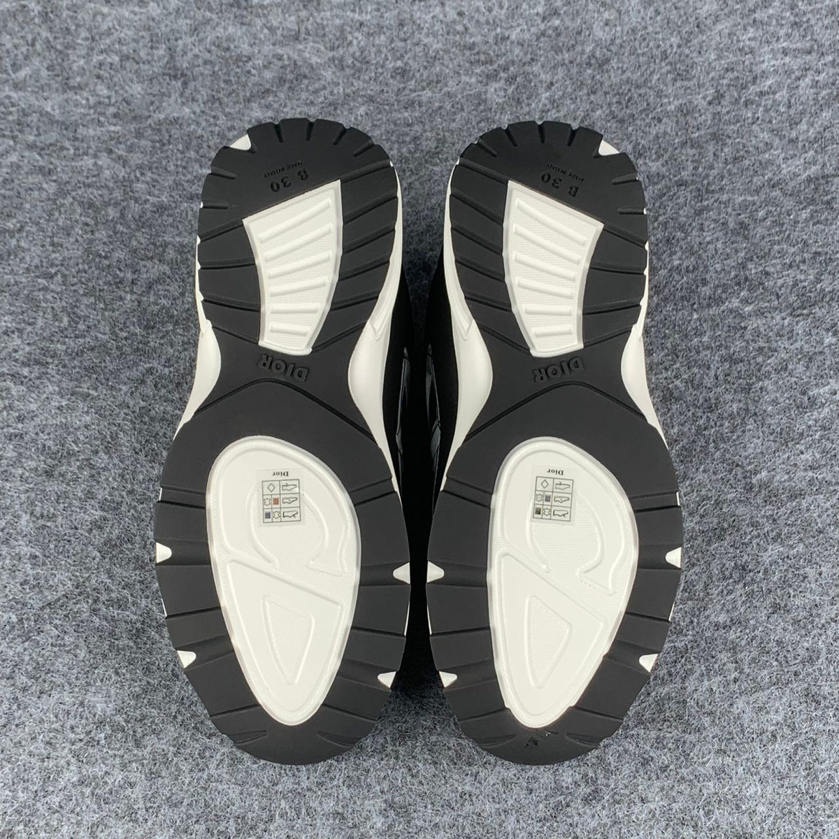 Dior B30 'Reflective CD30 ‘Black'