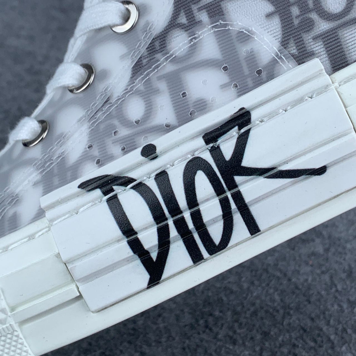 Dior B23 High Oblique - Shawn Bee Embroidery Patch'