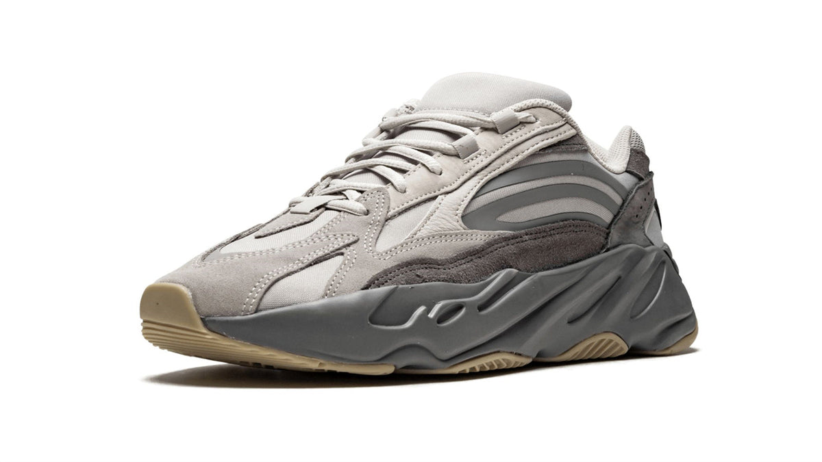YEEZY BOOST 700 V2 "Tephra" FU7914