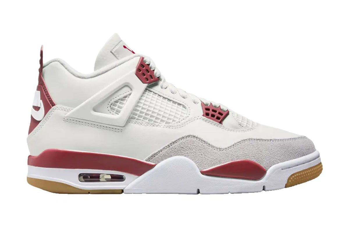 Nike SB x Jordan 4 Retro SP 'Varsity Red' Friends & Family DR5415-106
