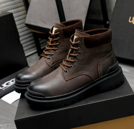 UGG Men's Leather Lace-Up Boot