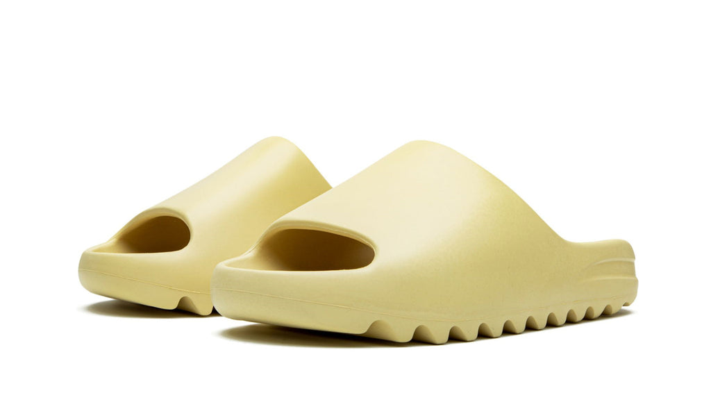 YEEZY SLIDE "Desert Sand" FW6344