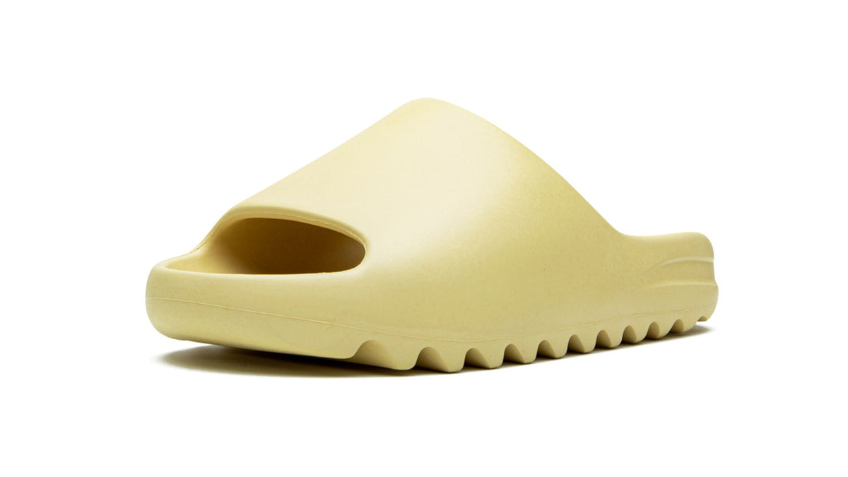 YEEZY SLIDE "Desert Sand" FW6344