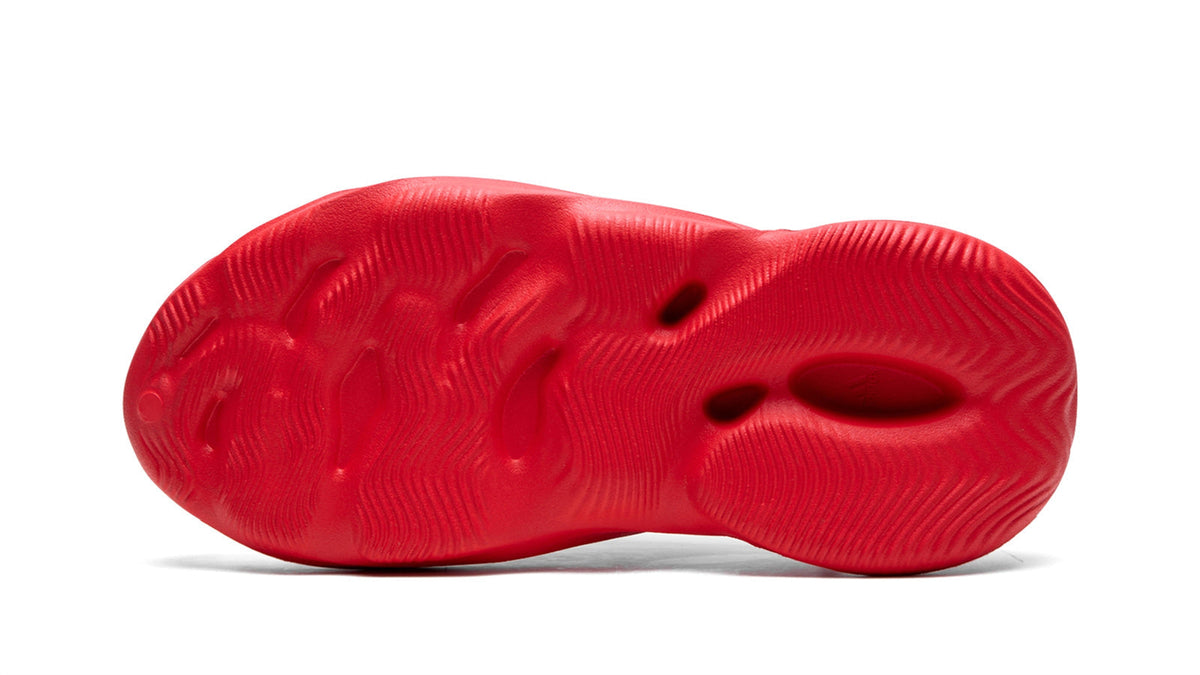 YEEZY FOAM RUNNER "Vermillion" GW3355