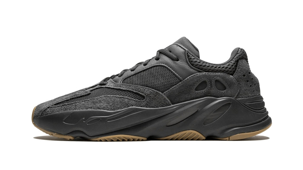 YEEZY BOOST 700 "Utility Black" FV5304