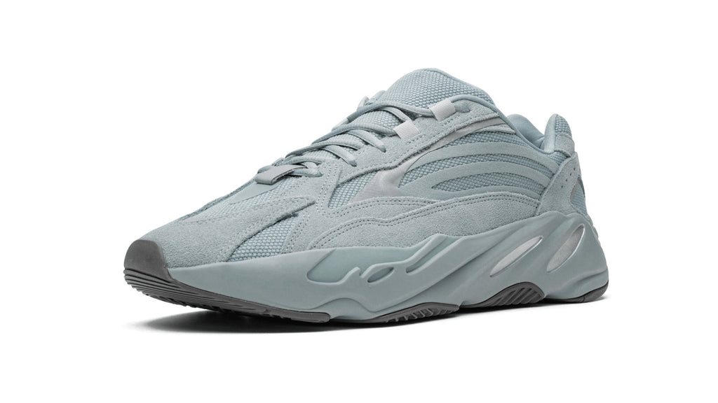 YEEZY BOOST 700 V2 "Hospital Blue" FV8424