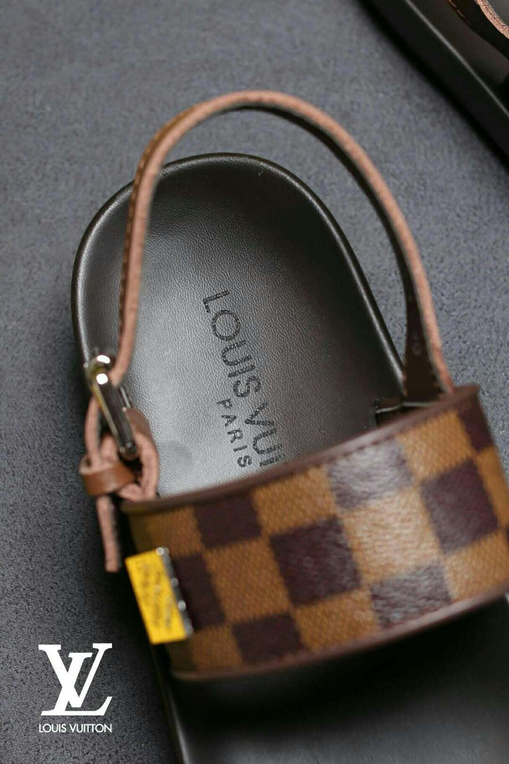 L V M E N S S A N D A L S