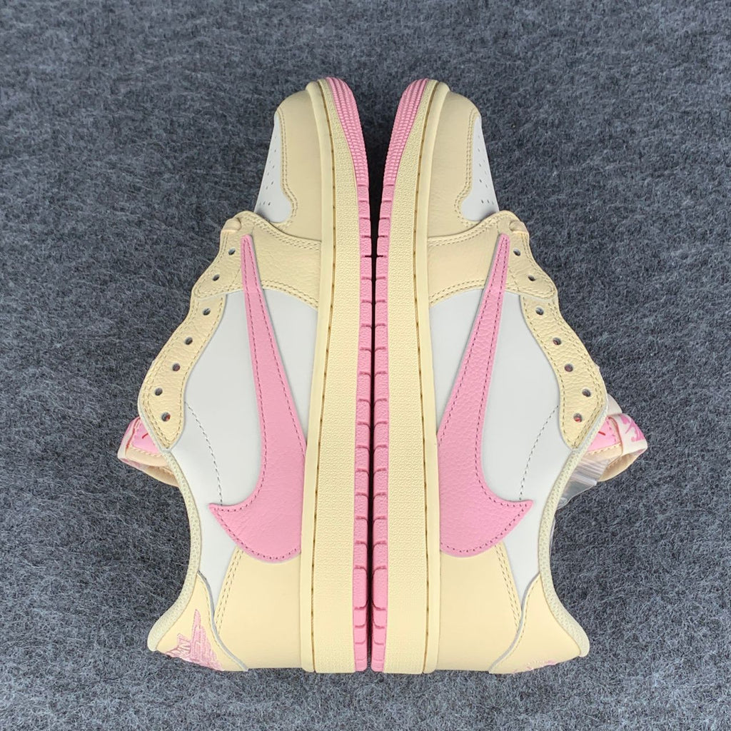 Travis Scott x Air Jordan 1 Low OG SP 'Muslin/Shy Pink'