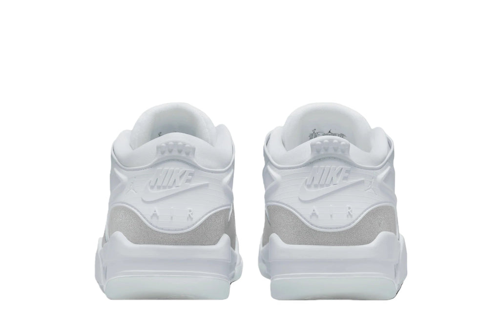 Wmns Jordan 4 RM 'White Silver Glitter' HQ3441-111