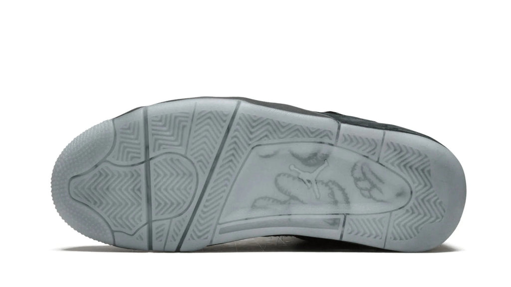 Air Jordan 4 Retro "Kaws - Black" 930155-001