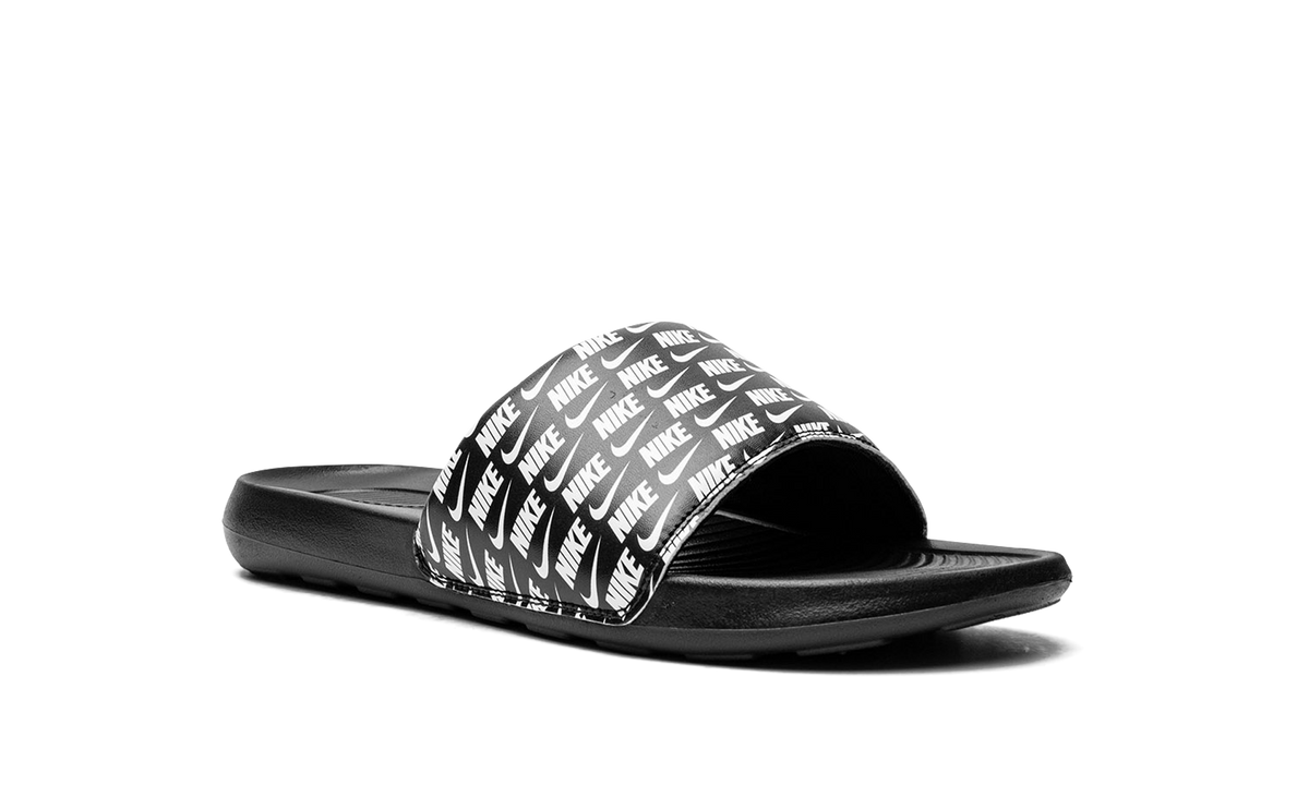 Victori One Slide Print "Repeat Logo - Black" 006 CN9678
