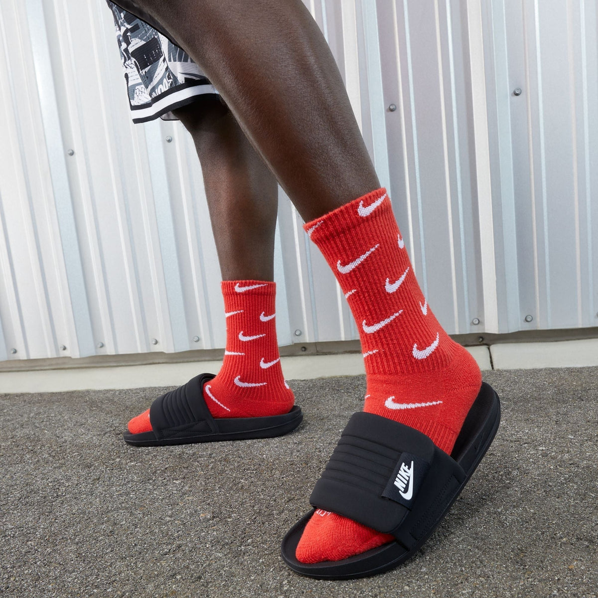 Nike Mens Offcourt Adjust Slides - Black DQ9624-001