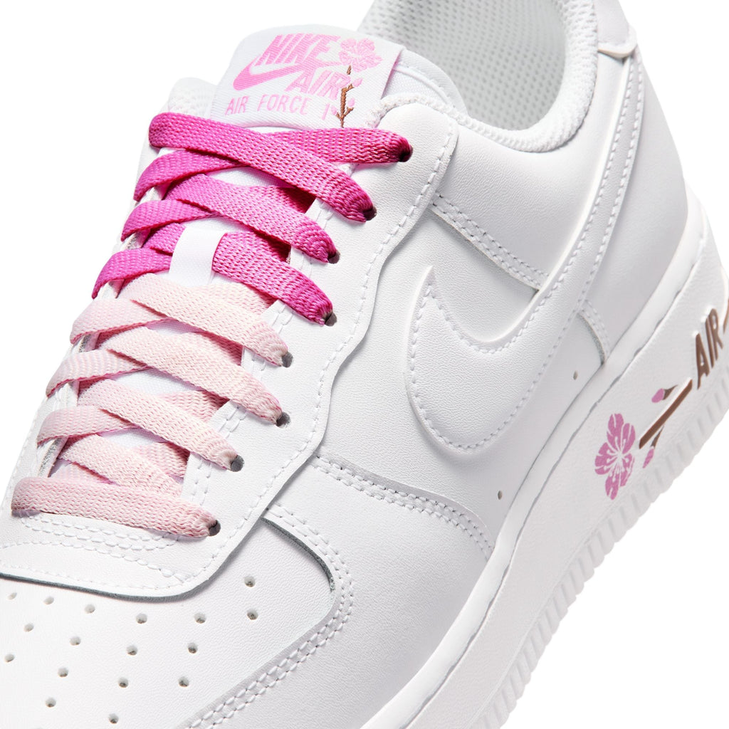 Womens Nike Air Force 1 '07 SE 'White/Pink' IF0498-102