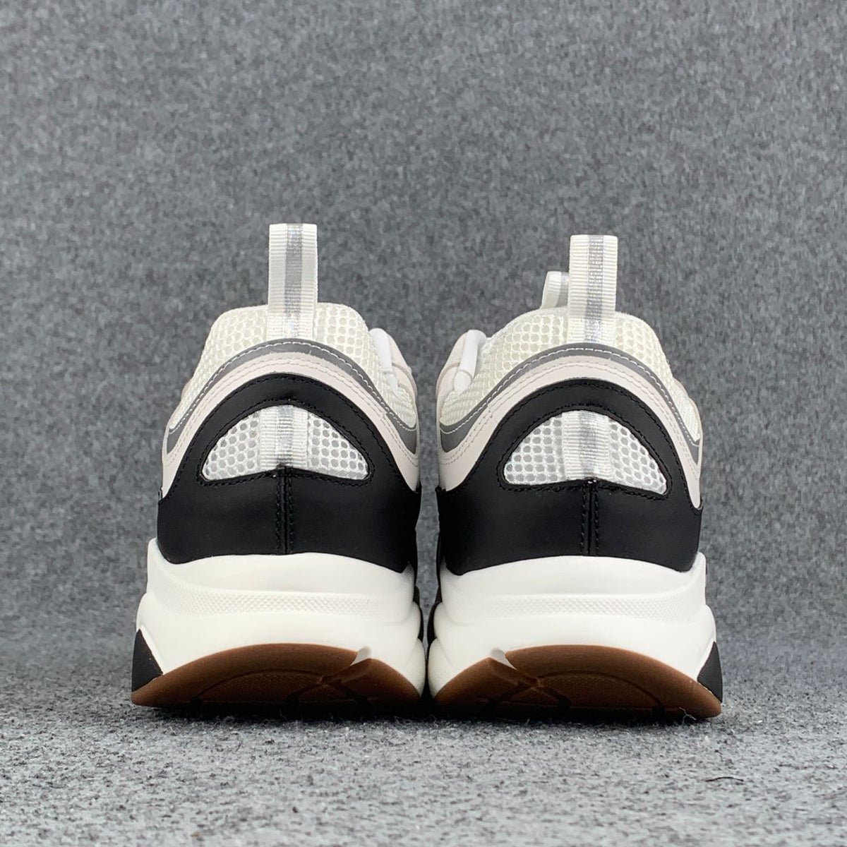 Dior B22 'White Black Gum'