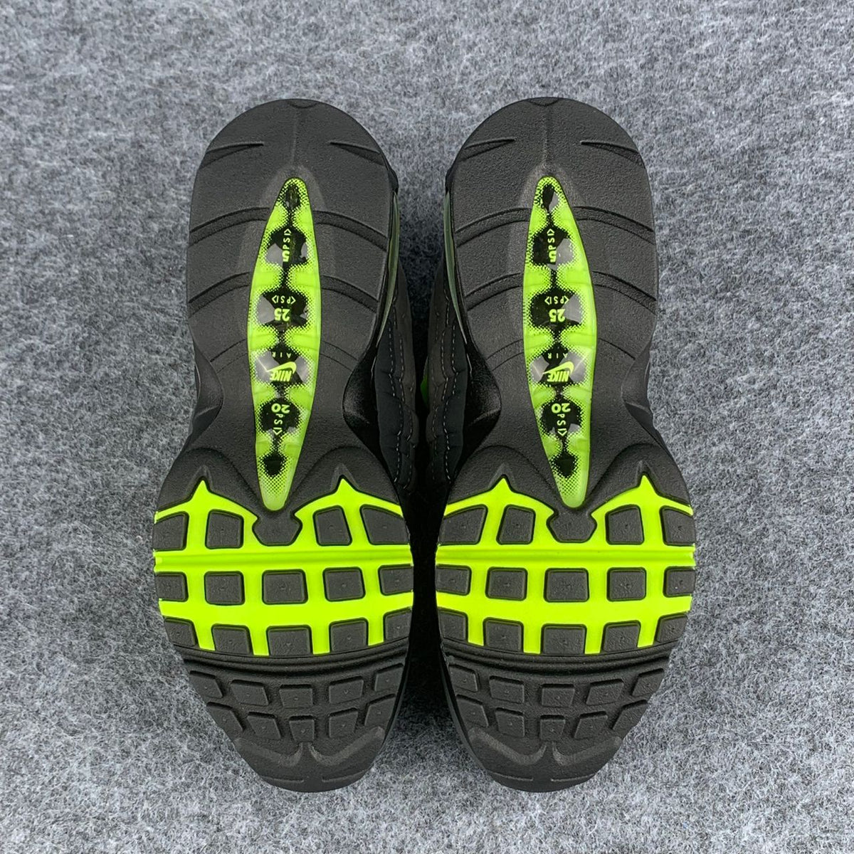 Nike Air Max 95 OG 'Neon' 2025