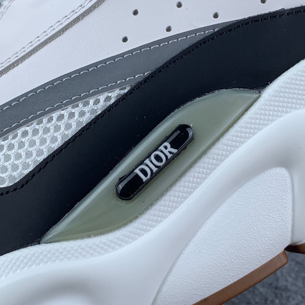 Dior B22 'White Black Gum'