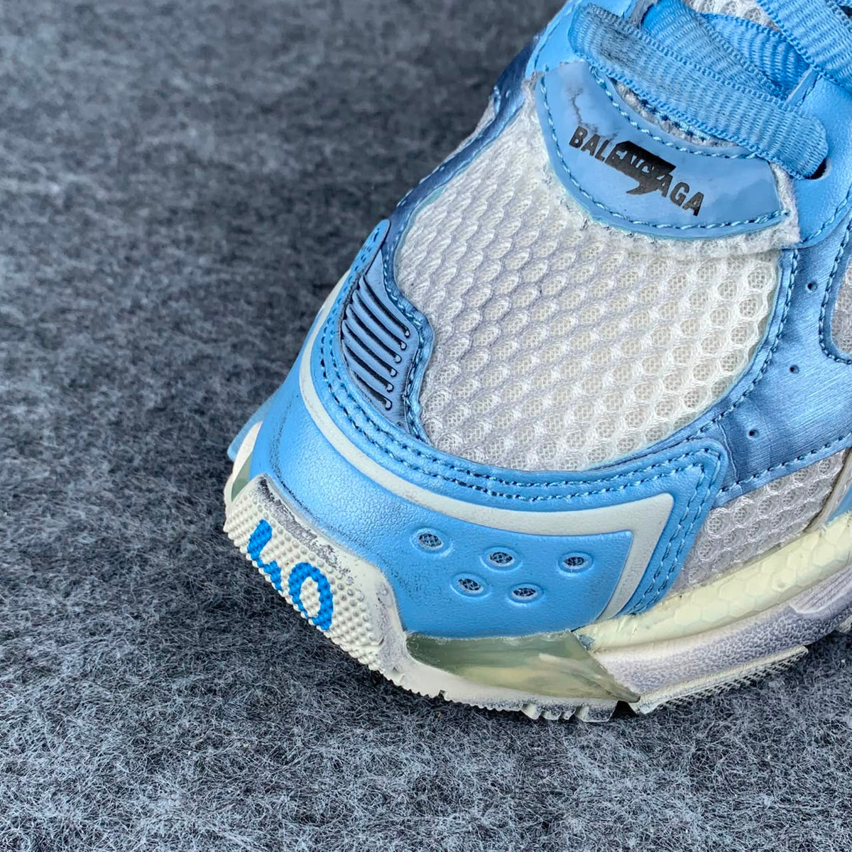 Balenciaga Wmns Runner Sneaker 'Light Blue'