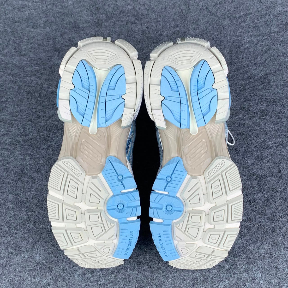 Balenciaga Wmns Runner Sneaker 'Light Blue'