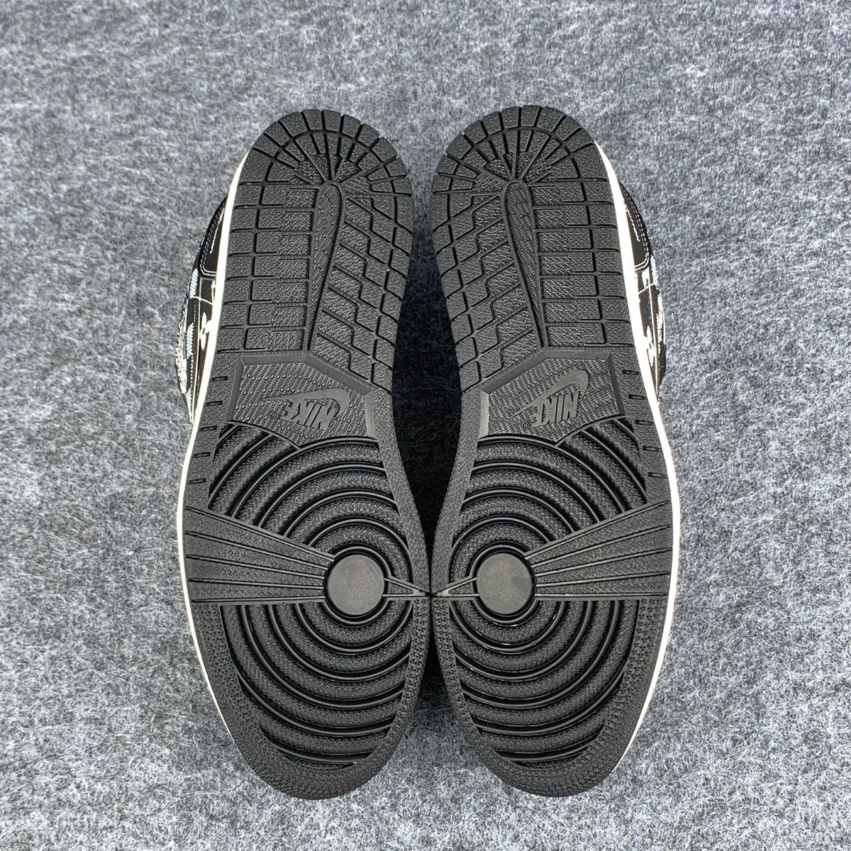 Custom Air Jordan 1 Low 'Noir Loom'