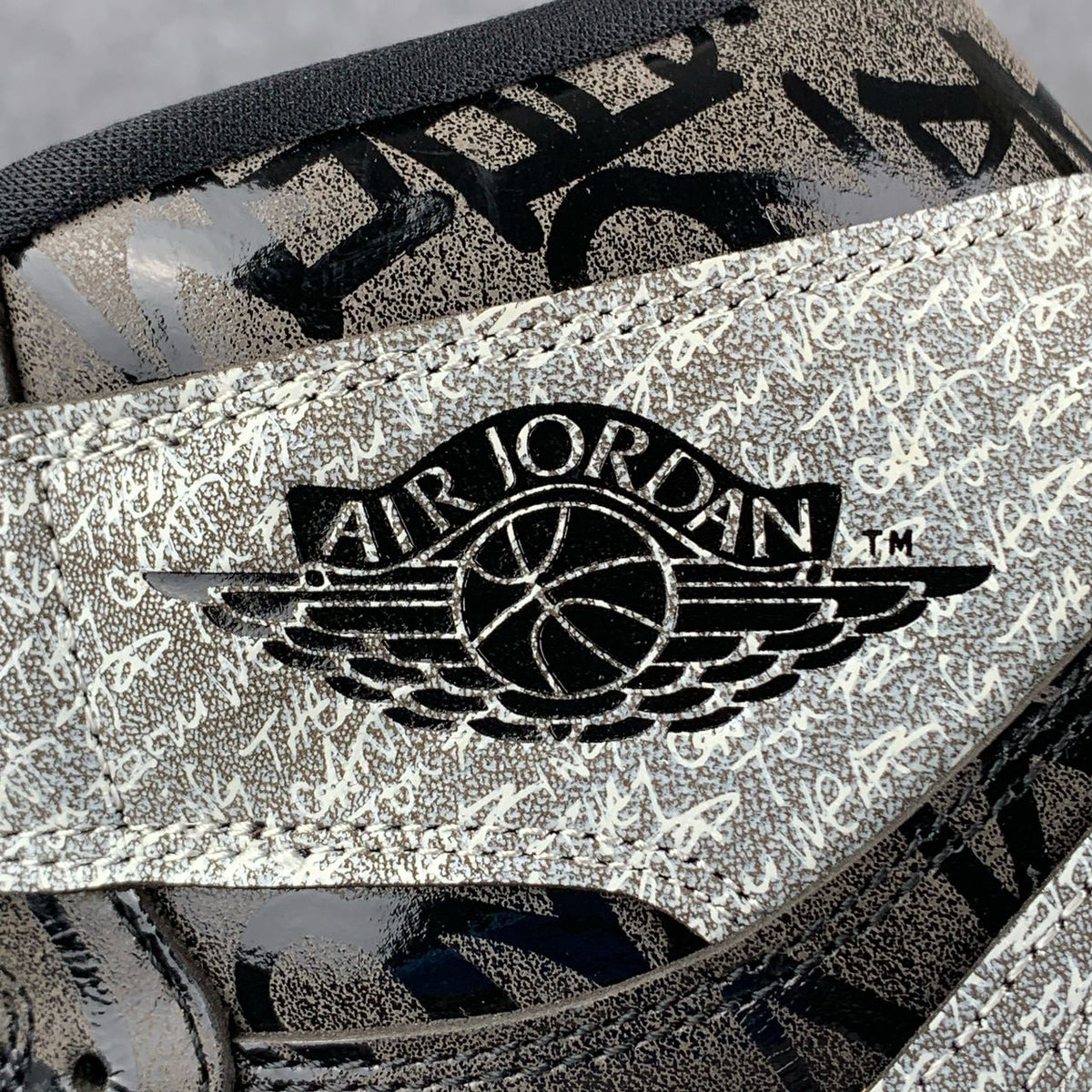 Air Jordan 1 High OG 'Rebellionaire'