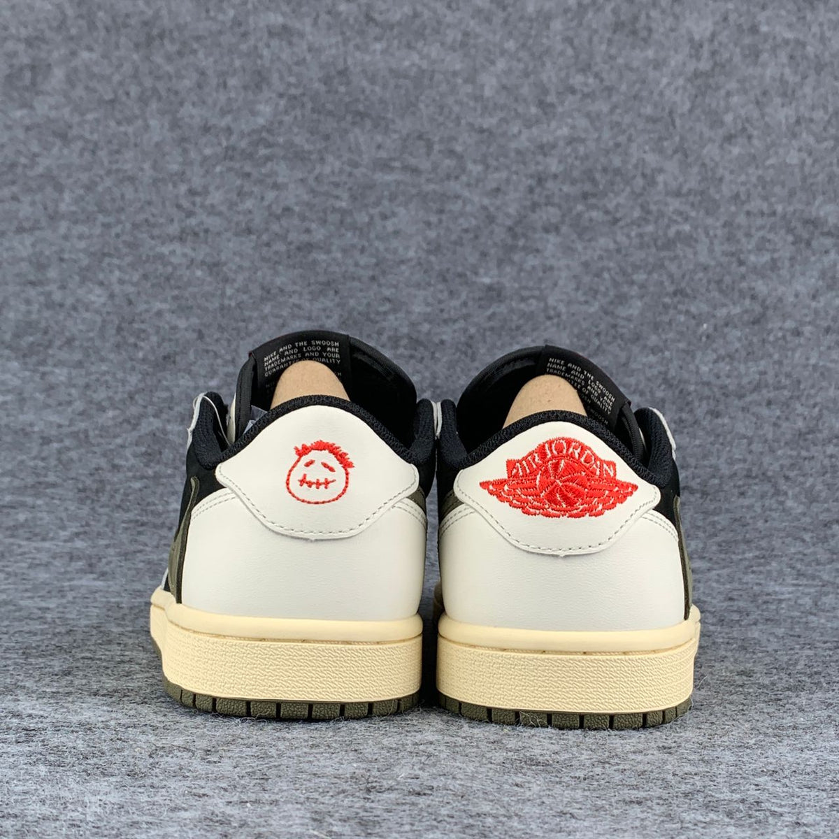 Travis Scott x Wmns Air Jordan 1 Low OG 'Olive'