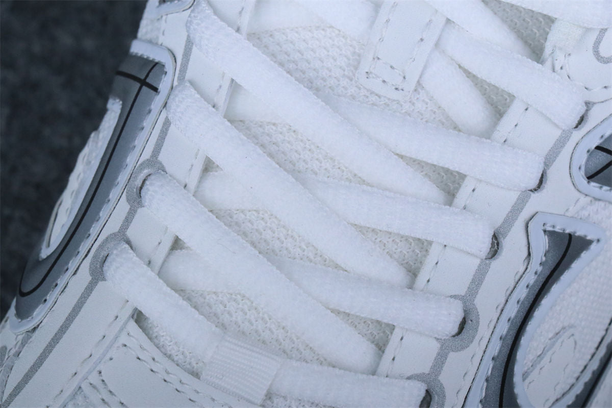 Dior B30 'White'