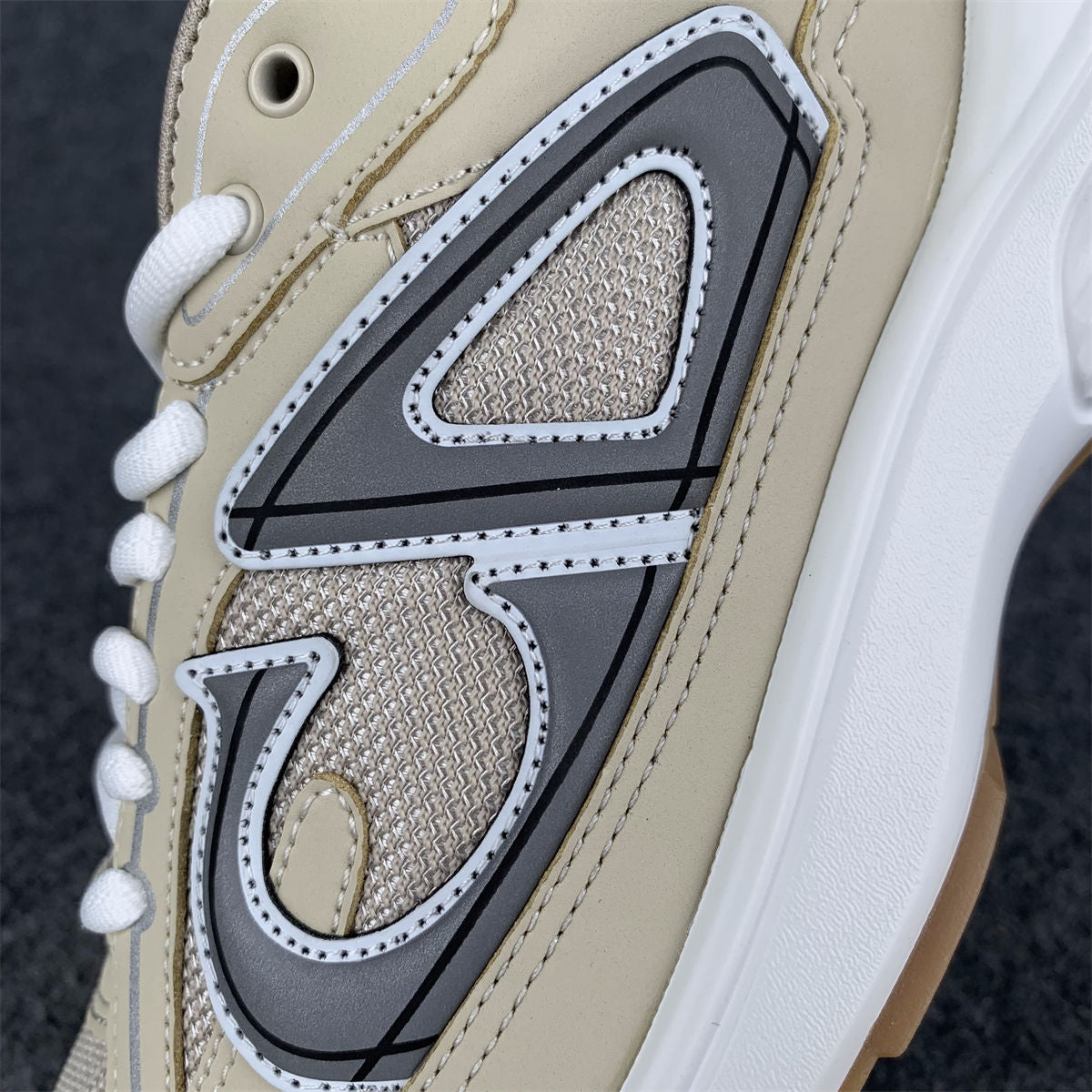 Dior B30 'Cream'