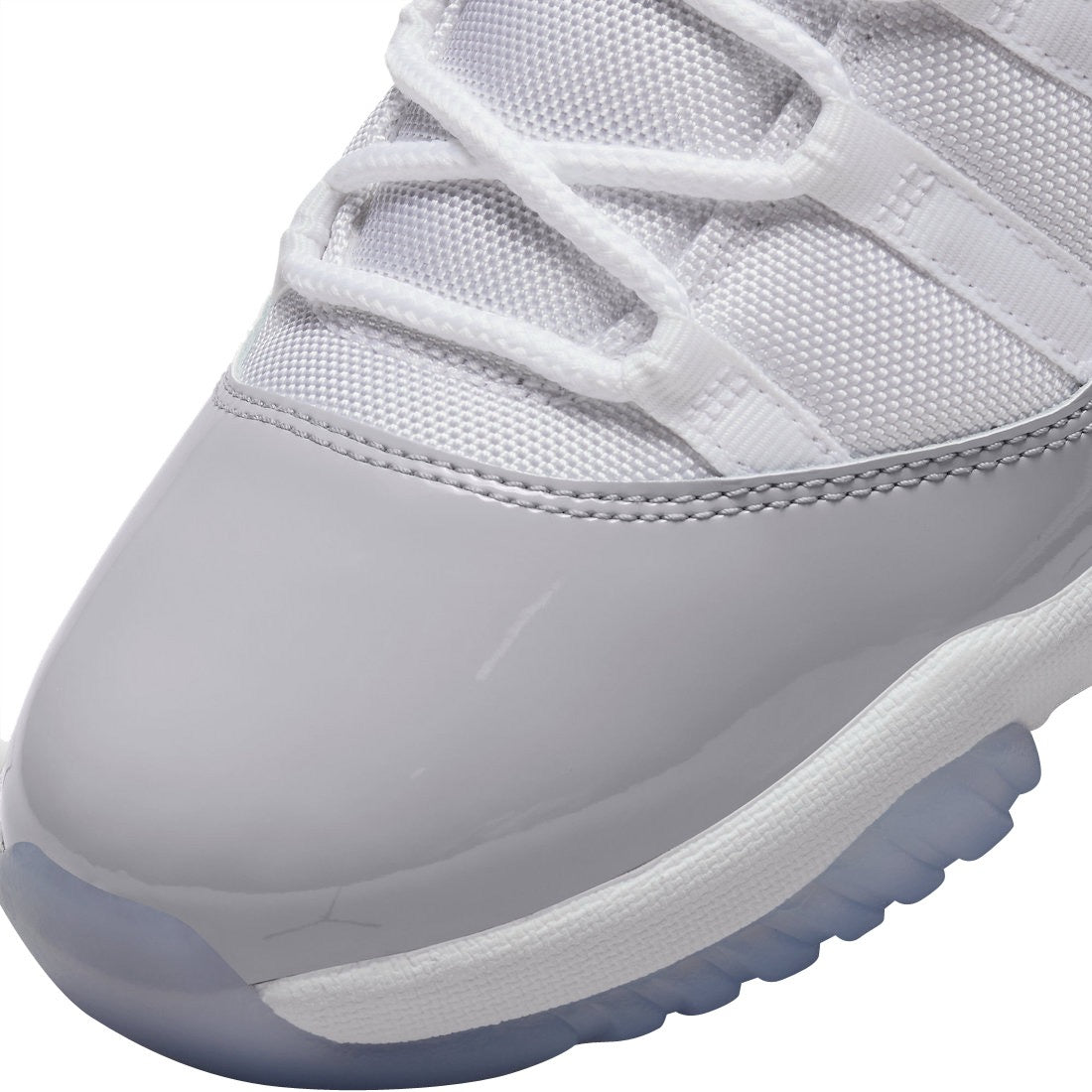 Air Jordan 11 Low Cement Grey AV2187-140